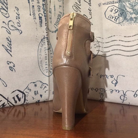 Miss Albright Specialty boots - Picture 3 of 4